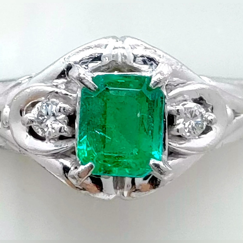 Japan Platinum 900 Emerald Rectangle Cut with Natural Diamonds Ring Size 6.5